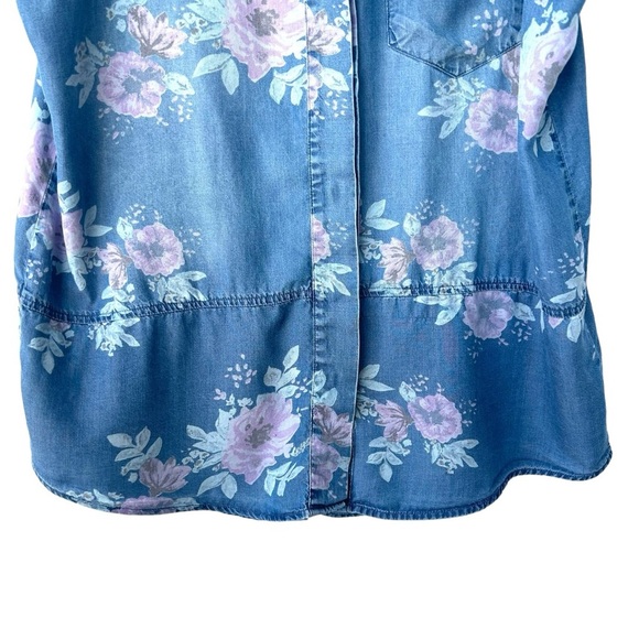 STANDARD GRACE Denim Look Western Floral Sleeveless Button Down Blouse Size M - Picture 4 of 6